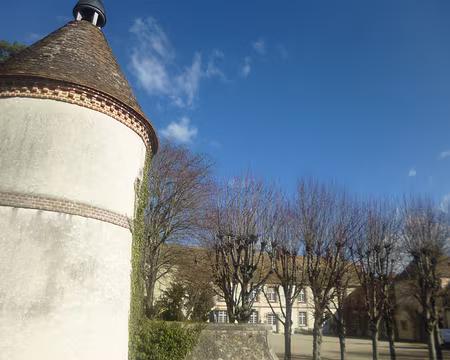 P1160316 Château de la Cour-Senlisse...