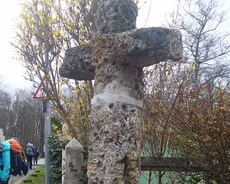 P1160390 Croix Valentin, Les Molières