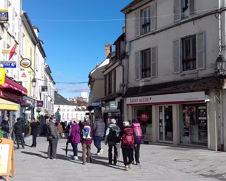 001 Départ pour une randonnée de 20 km dans la vallée de l’Orge (Essonne) depuis Arpajon jusqu’à Epinay-sur-Orge en passant par Longpont.