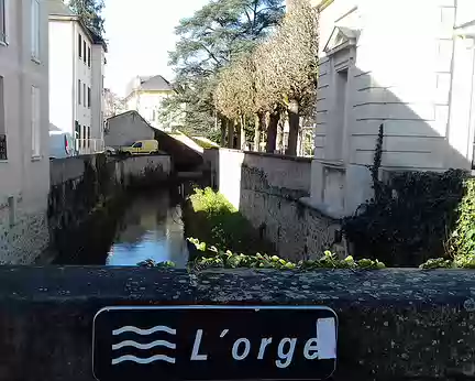 004 L’Orge à Arpajon. Cette rivière, longue de 54 km, est un affluent en rive gauche de la Seine