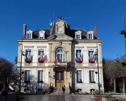 005 L’hôtel de ville d’Arpajon (1868)