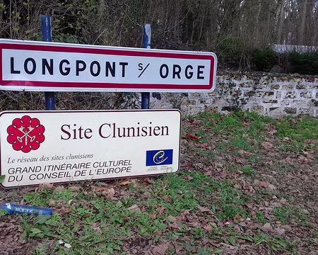 017 Le village de Longpont-sur-Orge est connu pour sa célèbre basilique