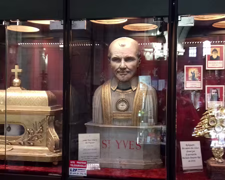 031 Buste-reliquaire de saint Yves de Tréguier (1253-1303), saint patron de la Bretagne et des avocats