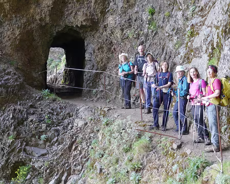 Mad044 Pause photo…