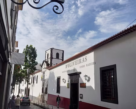 002 L'université mais pas seulement.