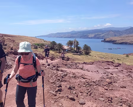 017 Montée au Morro do Furado sous une chaleur écrasante.