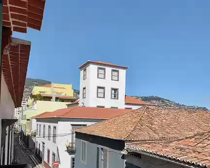 024 La vue de l'auberge de Funchal.
