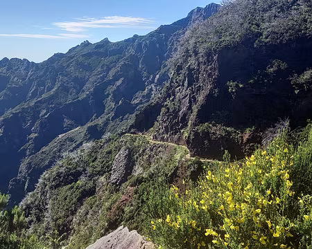 040 Après le Pico Torres. 11h, la chaleur est intense.
