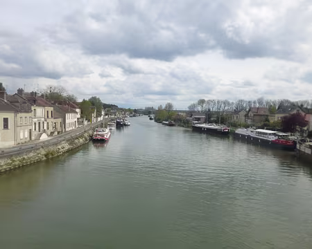 P1160641 Le Loing à Saint-Mammès