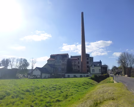 P1160535 Usine Abadie, ancienne usine à papier à cigarette, fondée en 1866 et fermée en 1975. L'ensemble architectural est typique de l'essor industriel du XIXè s., Le...