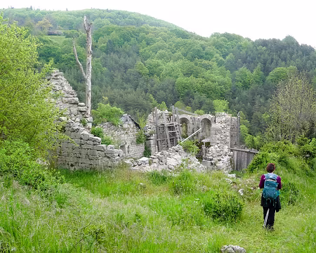 20230521-09h59m41s-P1300040-V3 les ruines des Templiers.