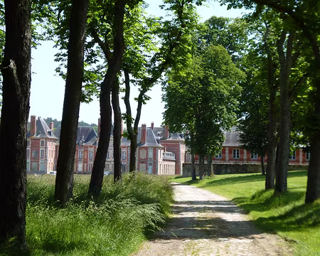 P1160918 ...de Baville, de style Louis XIII.