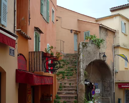 P1320915 Préface à Saint Tropez