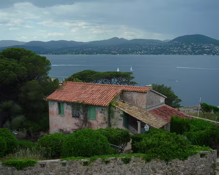 P1320906 Préface à Saint Tropez