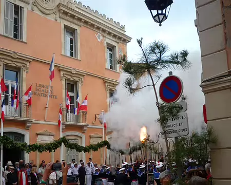 P1320913 Préface à Saint Tropez : le jour des Bravades
