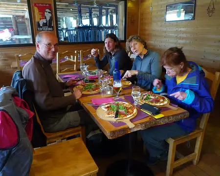 P1320991 La pluie ne nous a pas coupé l'appétit !