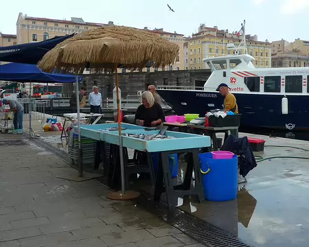 P1330068 Postface : Vieux Port Marseille