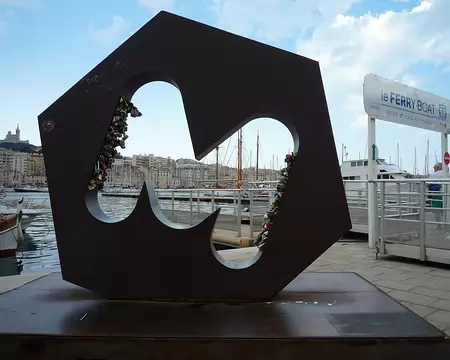 P1330071 Postface : Vieux Port Marseille