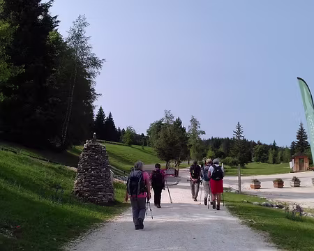 075 Jour 4- Départ de Corrençon vers le sud par le GR 91 pour une randonnée sur les hauts plateaux du Vercors en direction de la plaine de Darbounouse