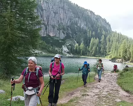 0057 arrivée au refuge Da Lago