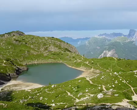 0073 Lac Coldai, le temps se dégage