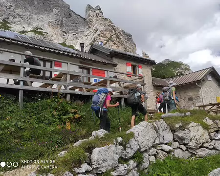 0138 arrivée au refuge Premperet