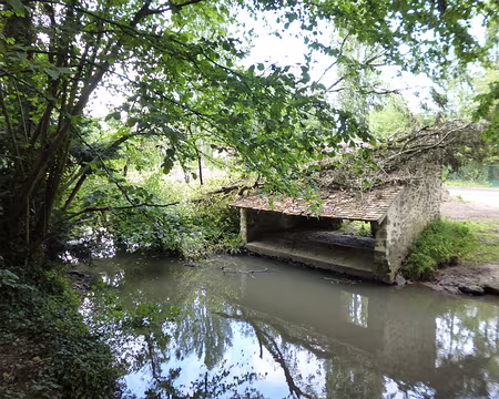 P1170041 Lavoir sur la Rémarde, St-Cyr-sous-Dourdan