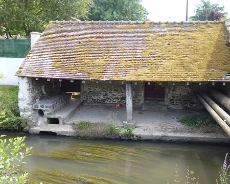 P1170068 Lavoir sur l'Orge à Egly. Merci à Philippe pour cette rando-camping dans le Hurepoix