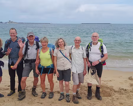 001 (005) J01 - Notre groupe au départ : Isabelle, Stanislas, Pascal, Sophie, Virginie, Pierre et Laurent.