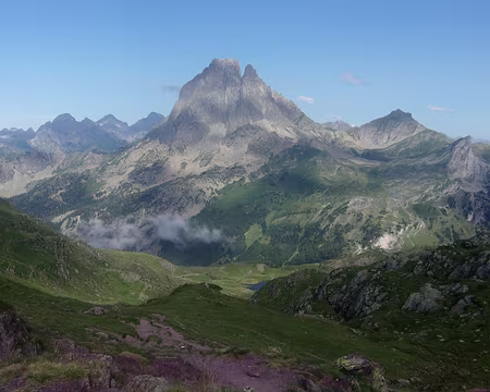 001 (044) J09 - Arrivée en vue du Pic du Midi d'Ossau.