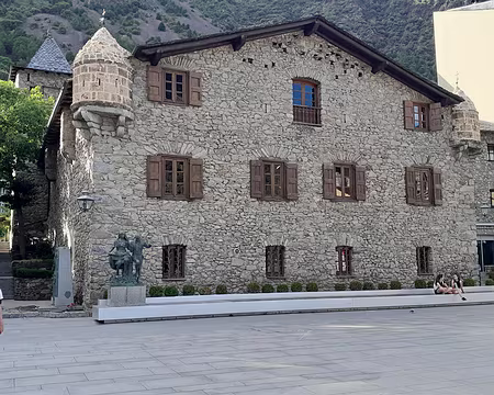 001 (104) J29 - Andorra-la-Vella, Casa de la Vall, vue de jour ...