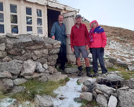 001 (139) J36 - Cabane métallique de la Porteille de Rotja, nous avons dû nous y réfugier à cause de la grêle et de l'orage et y passer la nuit.