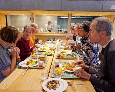 20230726-18h55m19s-V4 Diner sur Gstaad