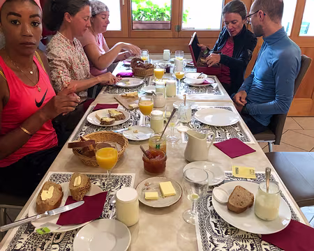 20230728-07h25m12s-V4 Ceci n'est pas un petit-déjeuner