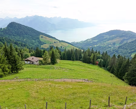 20230728-18h18m51s-V4 Avec vue sur le Léman