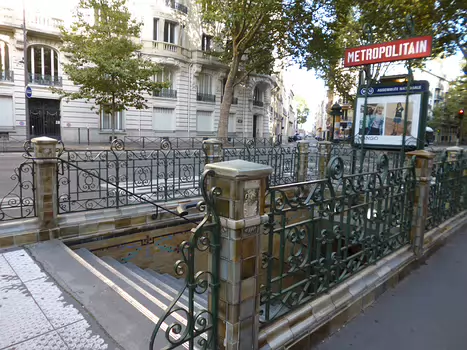 2023-08 École Militaire