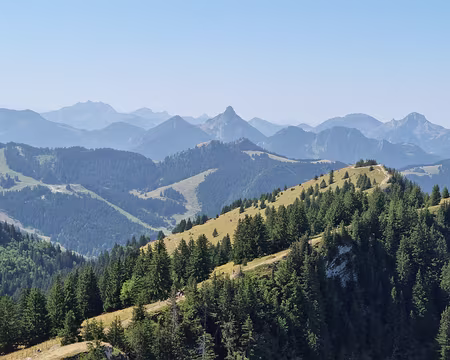 010 Nombreux sommets du Chablais