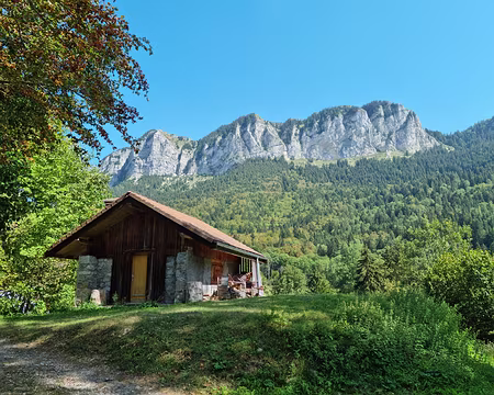015 L'un des chalets de Lain