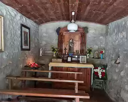 027 Intérieur de la chapelle