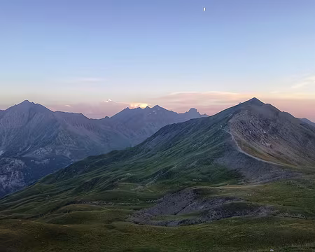 Crête des Gittes vue du Refuge de la Croix du Bonhomme. Crête des Gittes vue du Refuge de la Croix du Bonhomme.