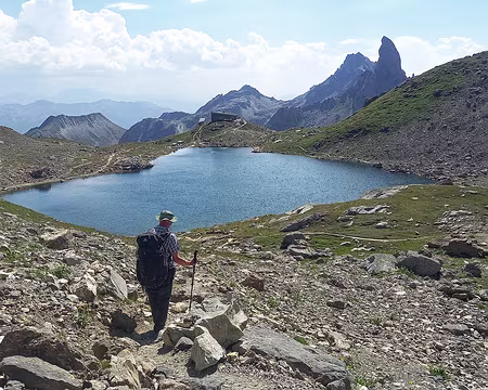 La Pierra Menta derrière le lac et le refuge du Presset. La Pierra Menta derrière le lac et le refuge du Presset.