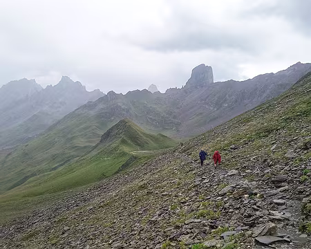 Montée au Col du Coin sous la pluie. Montée au Col du Coin sous la pluie.