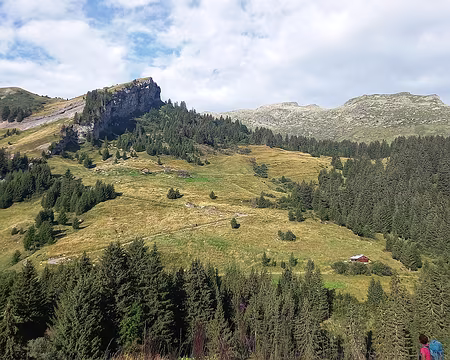 Peu avant le lac de Saint-Guérin. Peu avant le lac de Saint-Guérin.