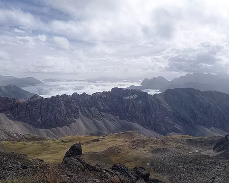 026cl.jpeg L'Italie est sous les nuages.