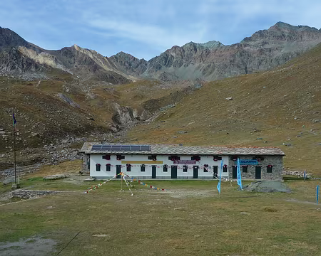 P1330796 Refuge Vittorio Sella et col Lauson