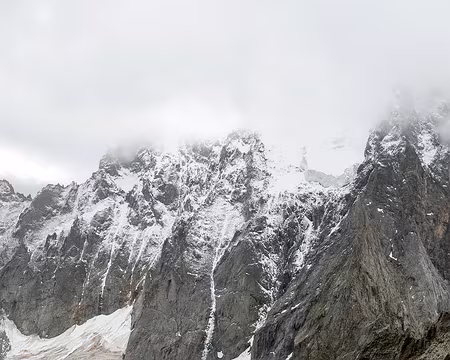 20230917-11h20m10s-p1170052_53199337192_o-V3 Vue sur Ailefroide et son glacier suspendu audessus du Glacier Noir.