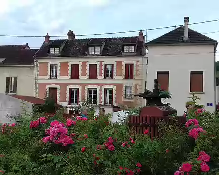 004 Vieux pressoir près de la rue du Bac à Nanteuil-sur-Marne