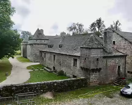 Aubrac185 Le château de la Baume, que nous n’avons pas pu visiter.