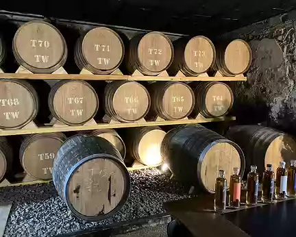 Aubrac365 La cave de la distillerie de whisky Twelve.