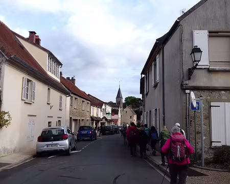 008 Traversée du village